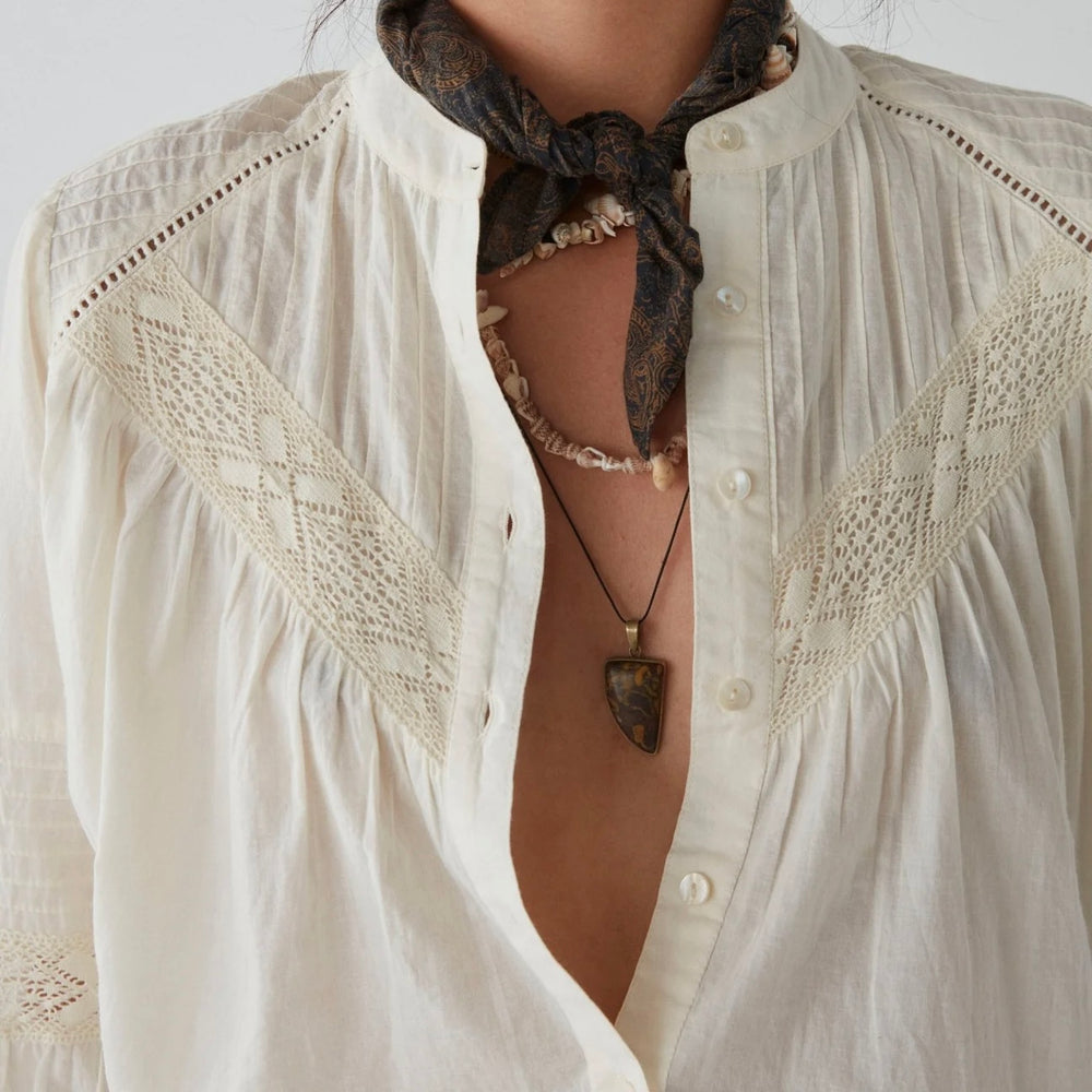 MAISON HOTEL-Agueda Blouse - Romance Bone