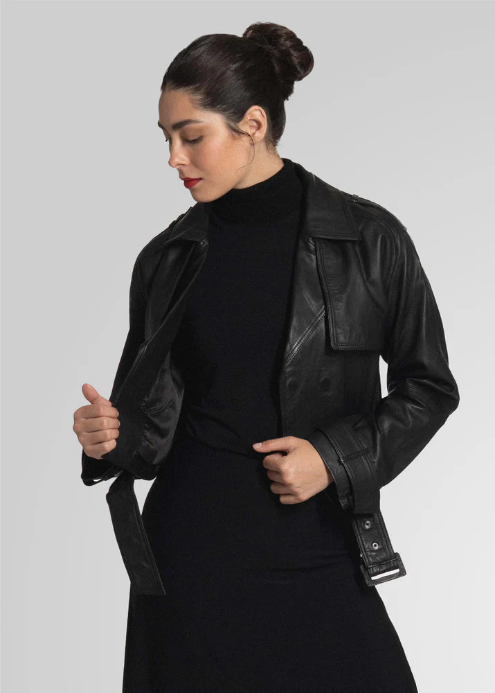AMAPELLE-ROMIE - CROPPED TRENCH BIKER