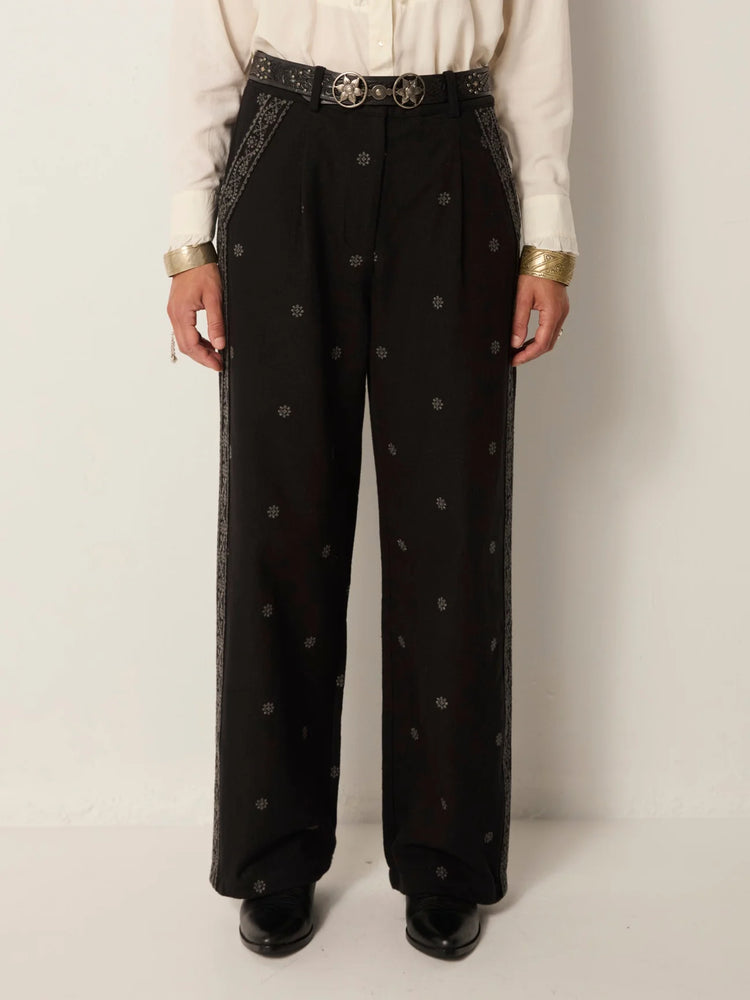 MAISON HOTEL-Diego Pant - Charro Black