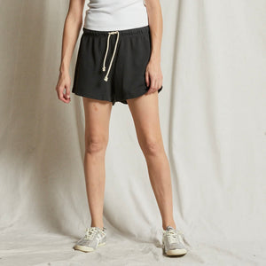 PERFECT WHITE TEE-layla black  short