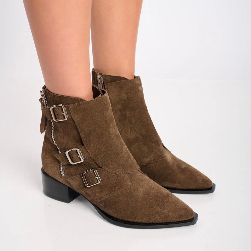 JEFFRY CAMPBELL-DUCKI