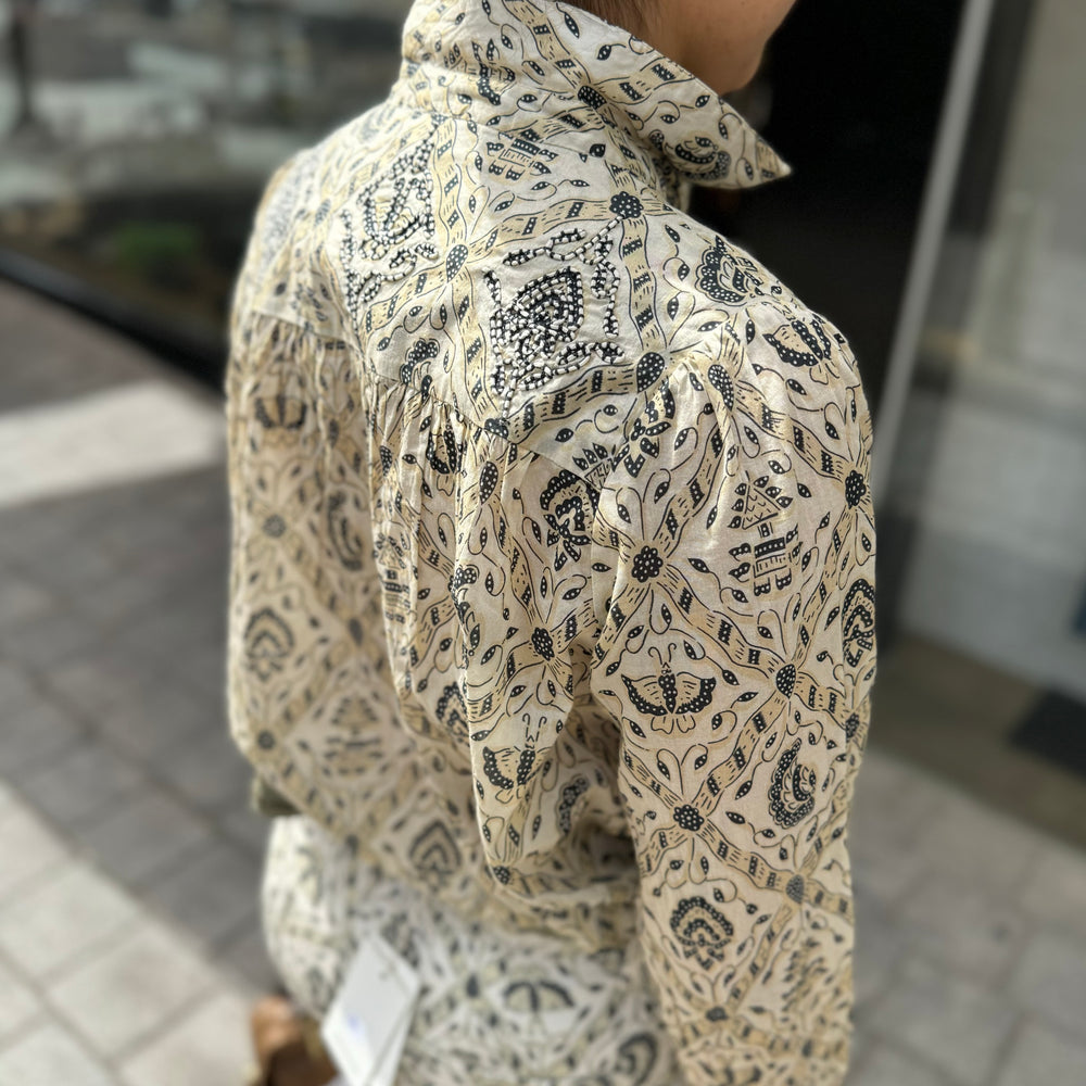 MAISON HOTEL-Anne blouse-vanilla