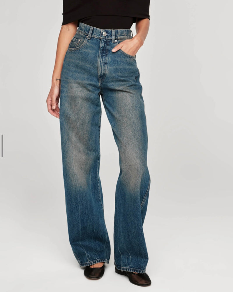DL1961- Taylor Relaxed Barrel Ultra High Rise