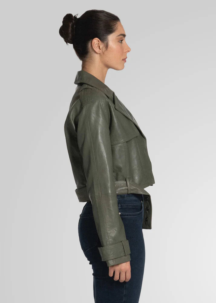 AMAPELLE-ROMIE - CROPPED TRENCH BIKER