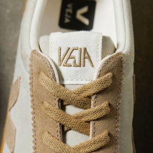 VEJA-VOLLEY SUEDE NATURAL SAHARA