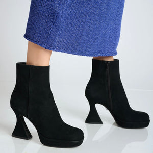 JEFFREY CAMPBELL-HUMANITY black